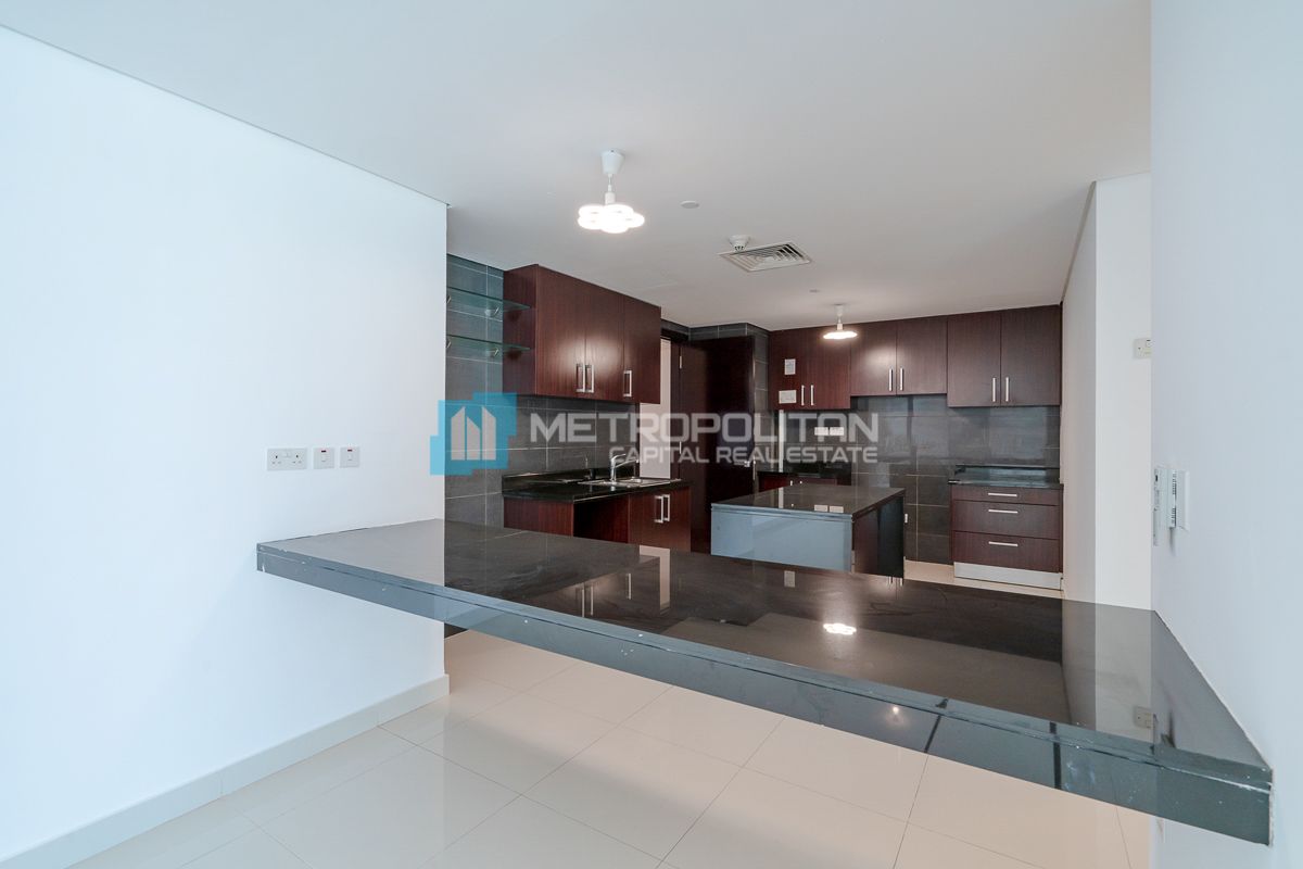 Marina View | Ready to Move | Prime Location photo-13