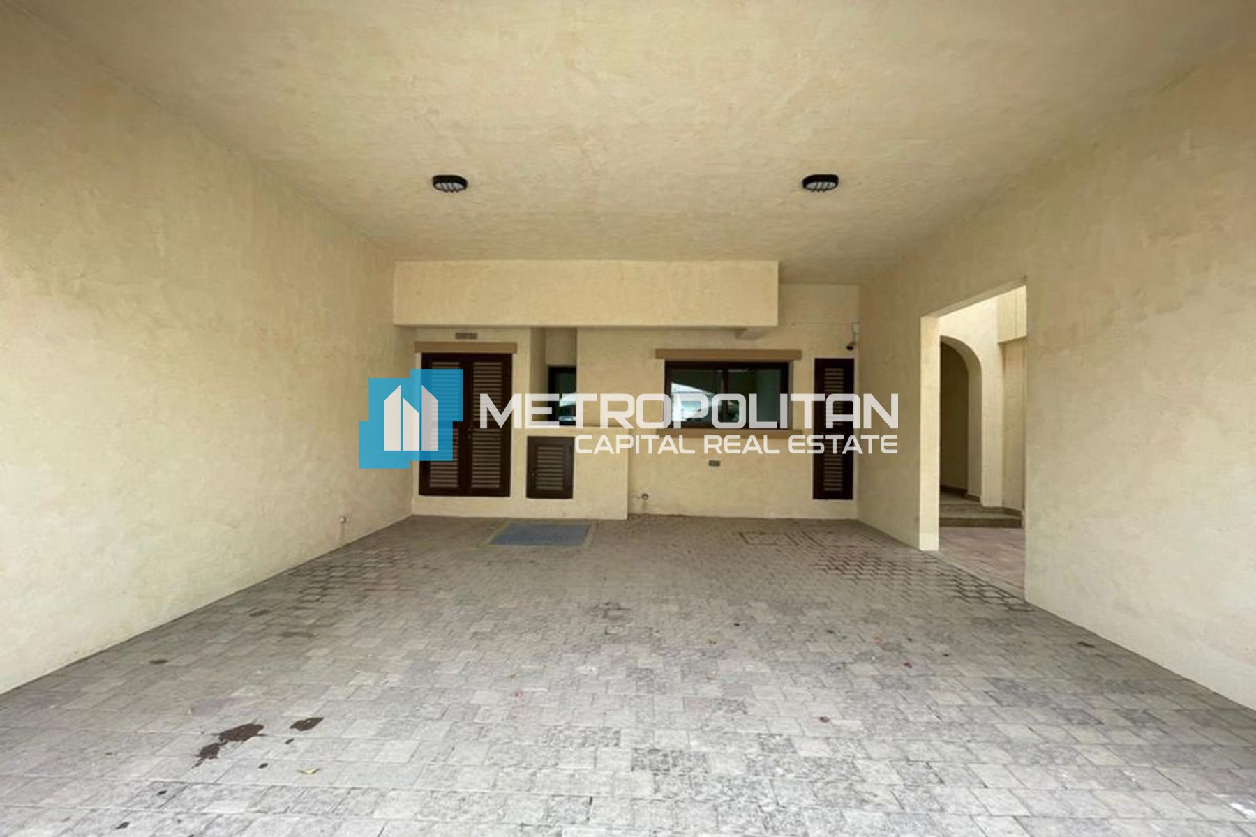 3BR Вилла на продажу в Абу-Даби, ОАЭ – MCS-6583 photo-1