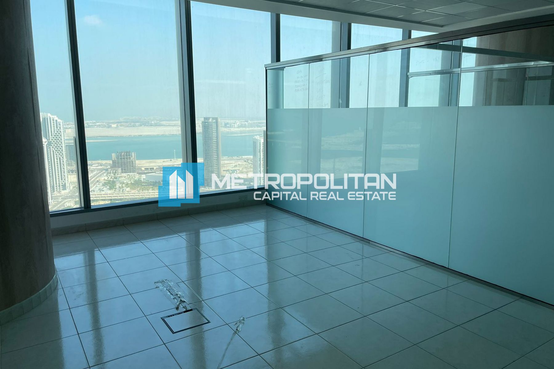 Image - Addax port office tower, Al Reem Island, Abu Dhabi | Project - مكتب